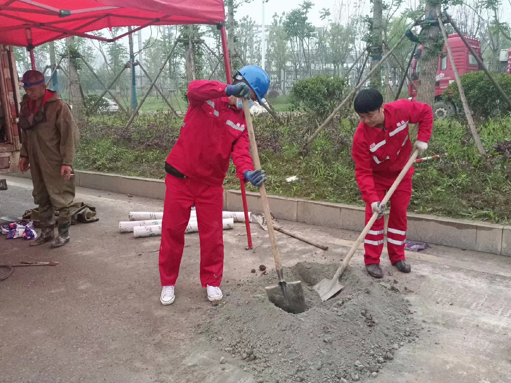 石景山管道疏通哪家好】及时进行市政管道清淤